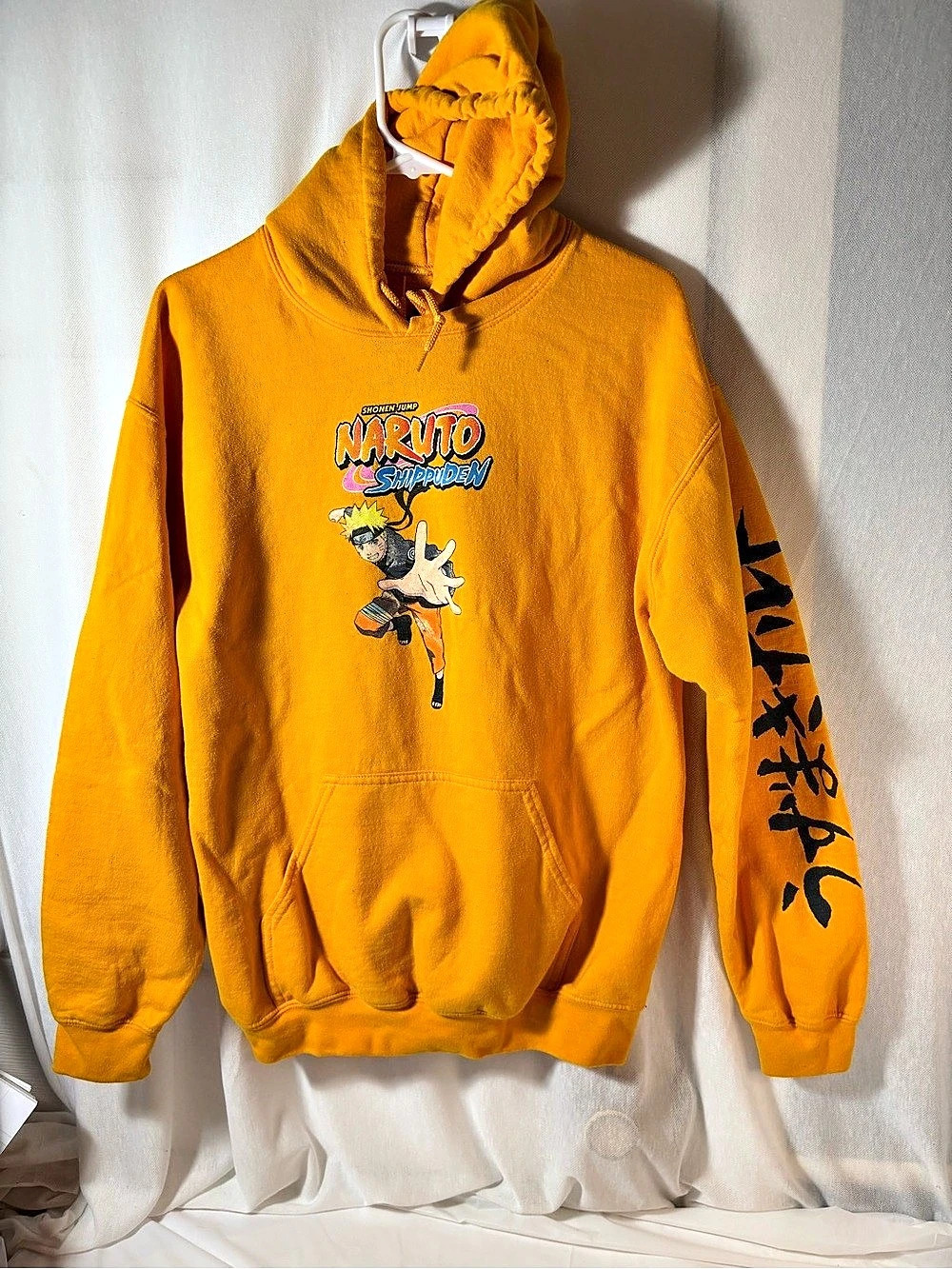Naruto Shippuden Graphic Pullover Hoodie in Orange Medium